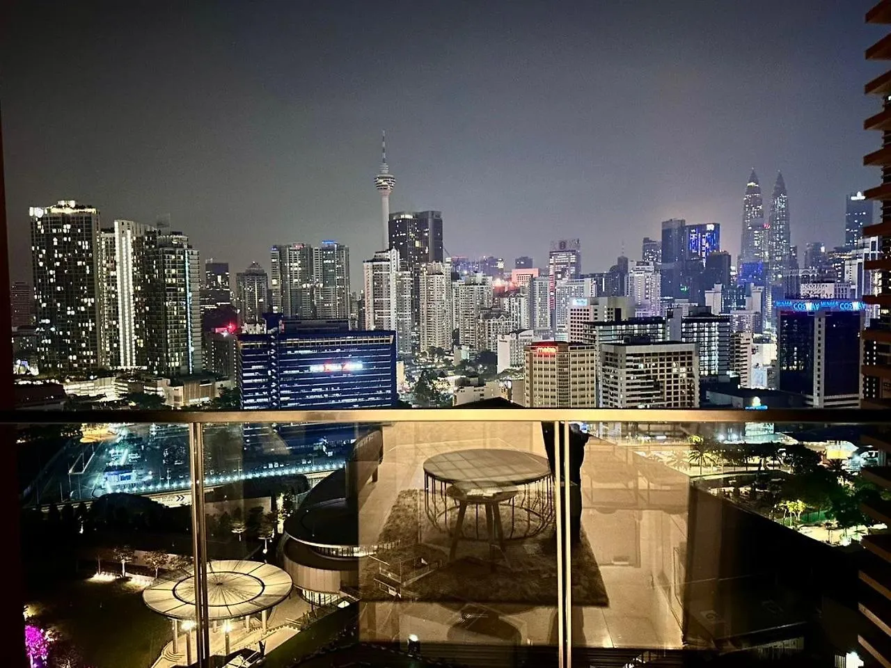 Infinity Swimming Pool Lucentia By Lalaport Apartment Kuala Lumpur