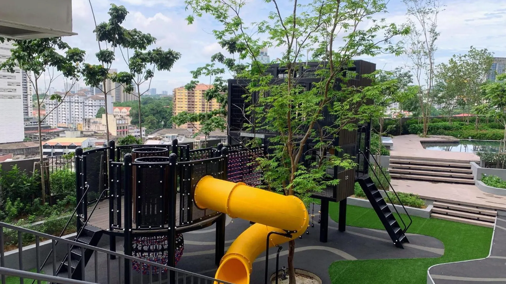 Infinity Swimming Pool Lucentia By Lalaport Apartment Kuala Lumpur