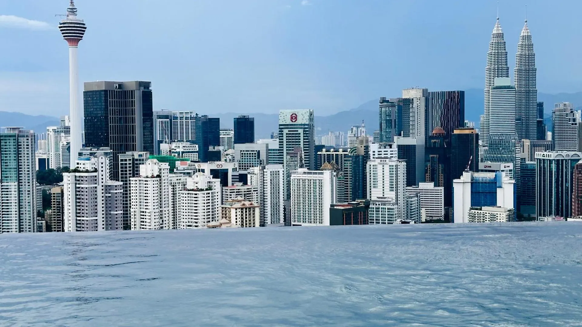 Infinity Swimming Pool Lucentia By Lalaport Apartment Kuala Lumpur