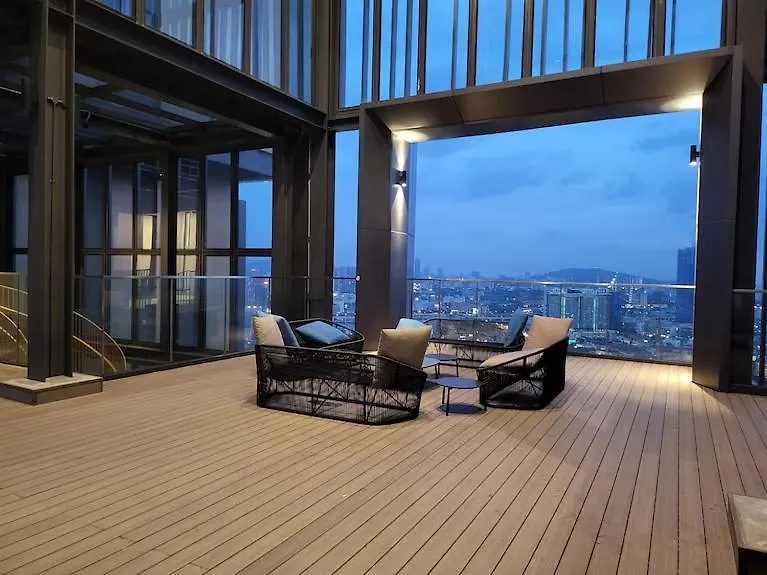 Infinity Swimming Pool Lucentia By Lalaport Apartment Kuala Lumpur 0*,  Malaysia